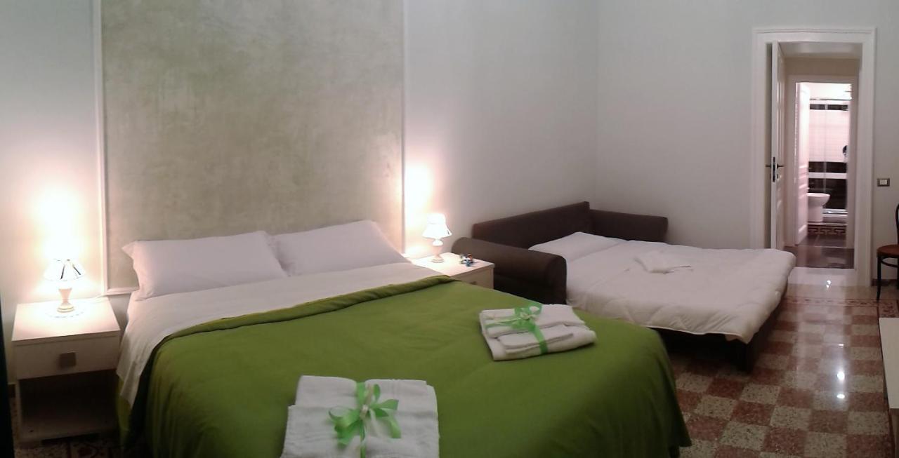 サレルノ Primo Posto Bed & Breakfast エクステリア 写真